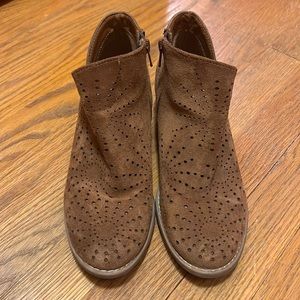 EuroSoft Brown Boots